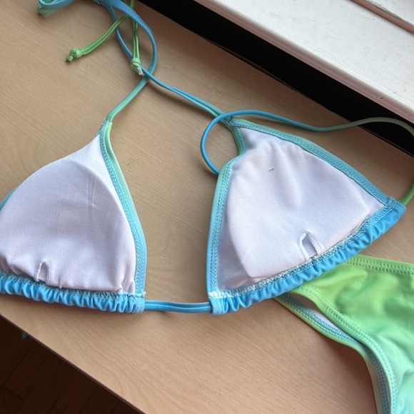 Brand new bikini - Picture 5 of 5